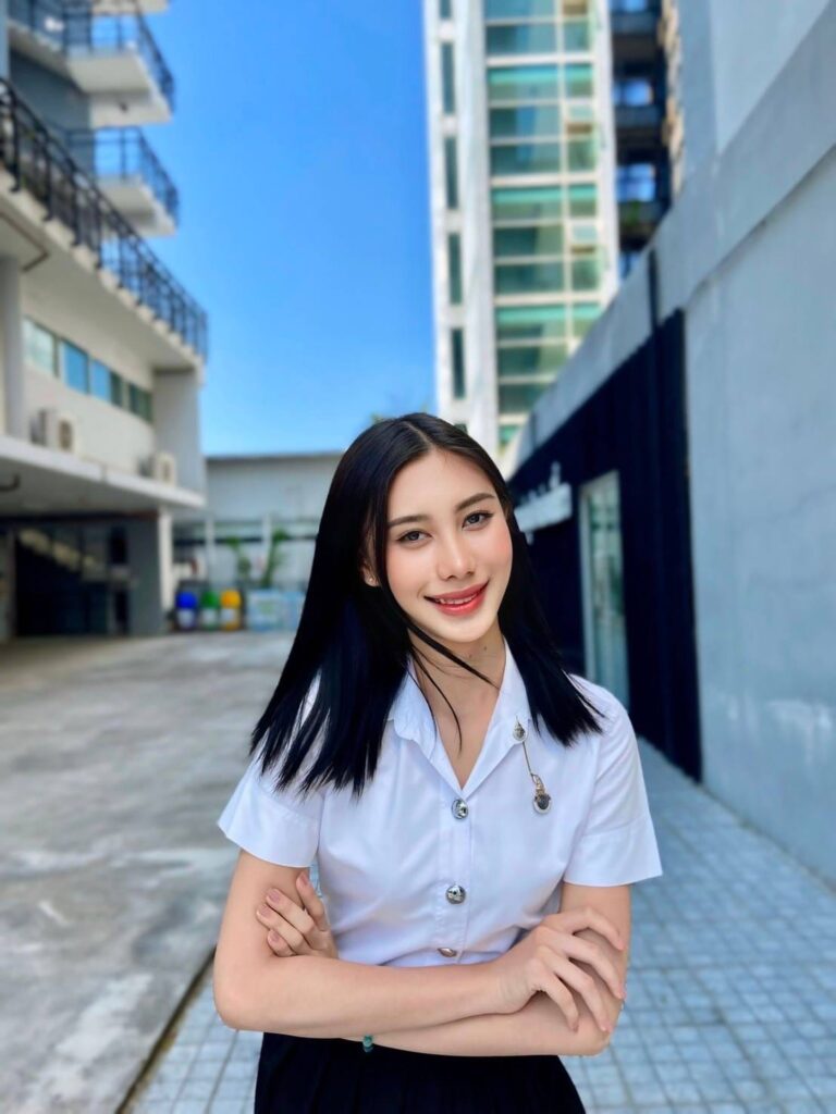 รีวิว เสริมจมูก #1184 , Century Clinic Thailand เสริมจมูก 2#1184