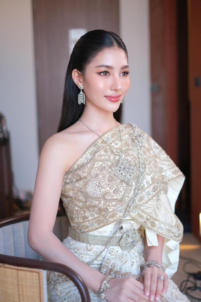รีวิว เสริมจมูก #1313 , Century Clinic Thailand เสริมจมูก 2#1313